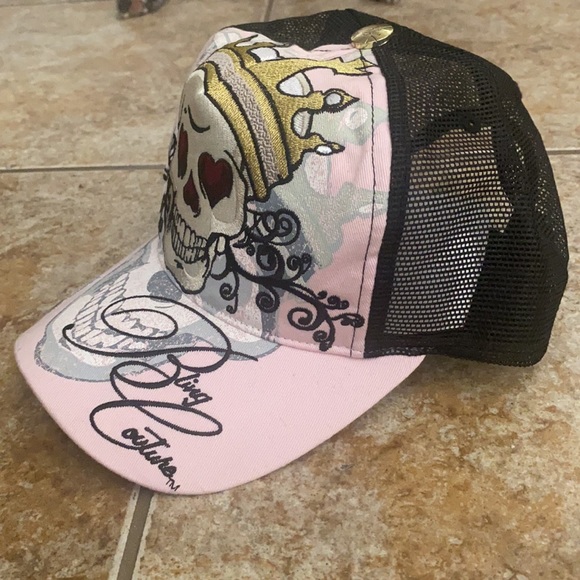 Pink black gold skull with crown trucker hat - Picture 3 of 7